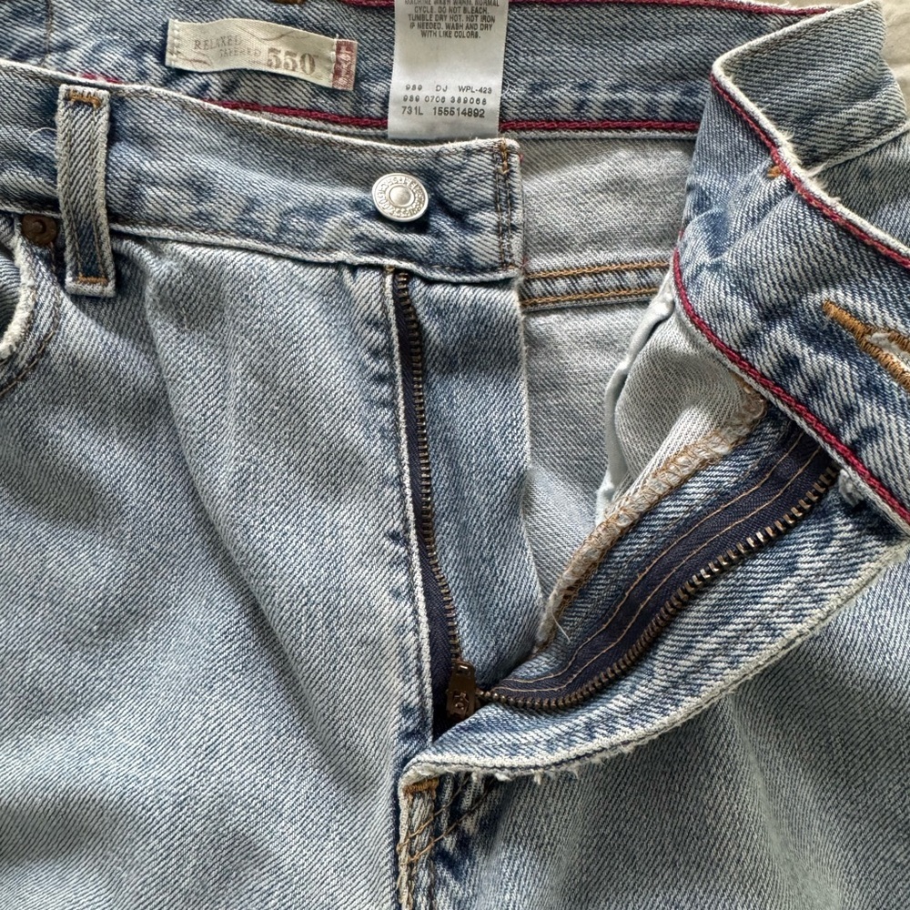 Vintage 550s Made in Mexico Levi's Light Blue Mom Jeans - Picture 4 of 5